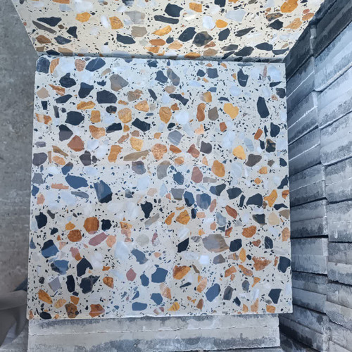 موزاییک پرسی سنگ درشت آجیلی سنگ آذرشهر و سیاه سایز 40×40 تولید اتوماتیک کد 1039